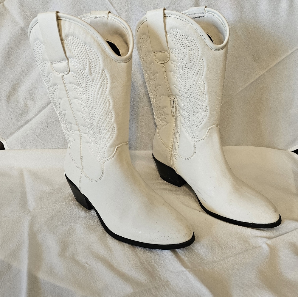 Synthetic White Leather Boots